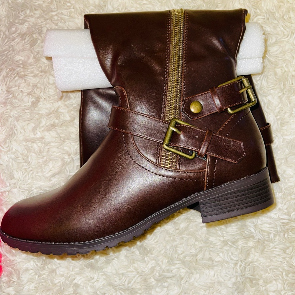 Women’s Wide boots